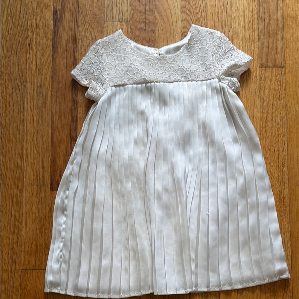 White Lace & Pleated Girls' Dress